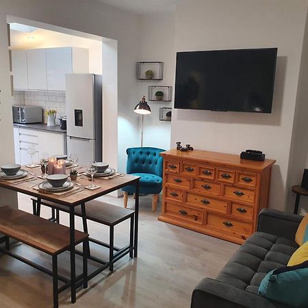 Victoria House - 3 Bedrooms, 3 Bathrooms By Cliftonvalley Apartments 브리스틀 외부 사진