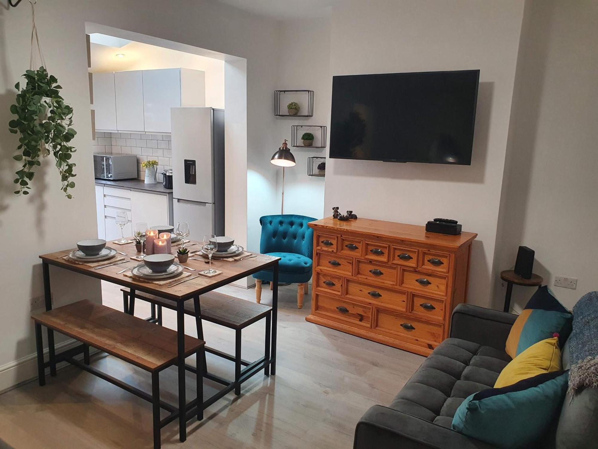 Victoria House - 3 Bedrooms, 3 Bathrooms By Cliftonvalley Apartments 브리스틀 외부 사진