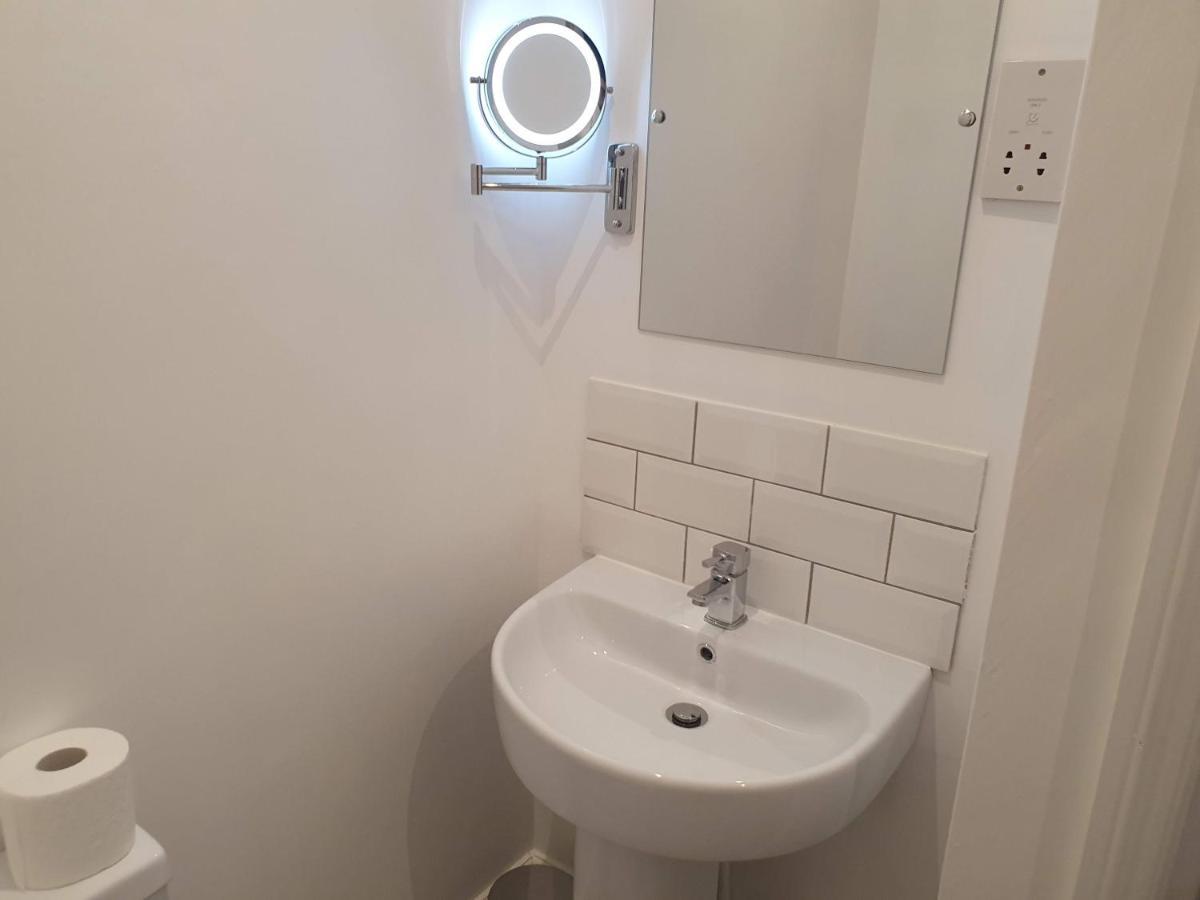 Victoria House - 3 Bedrooms, 3 Bathrooms By Cliftonvalley Apartments 브리스틀 외부 사진