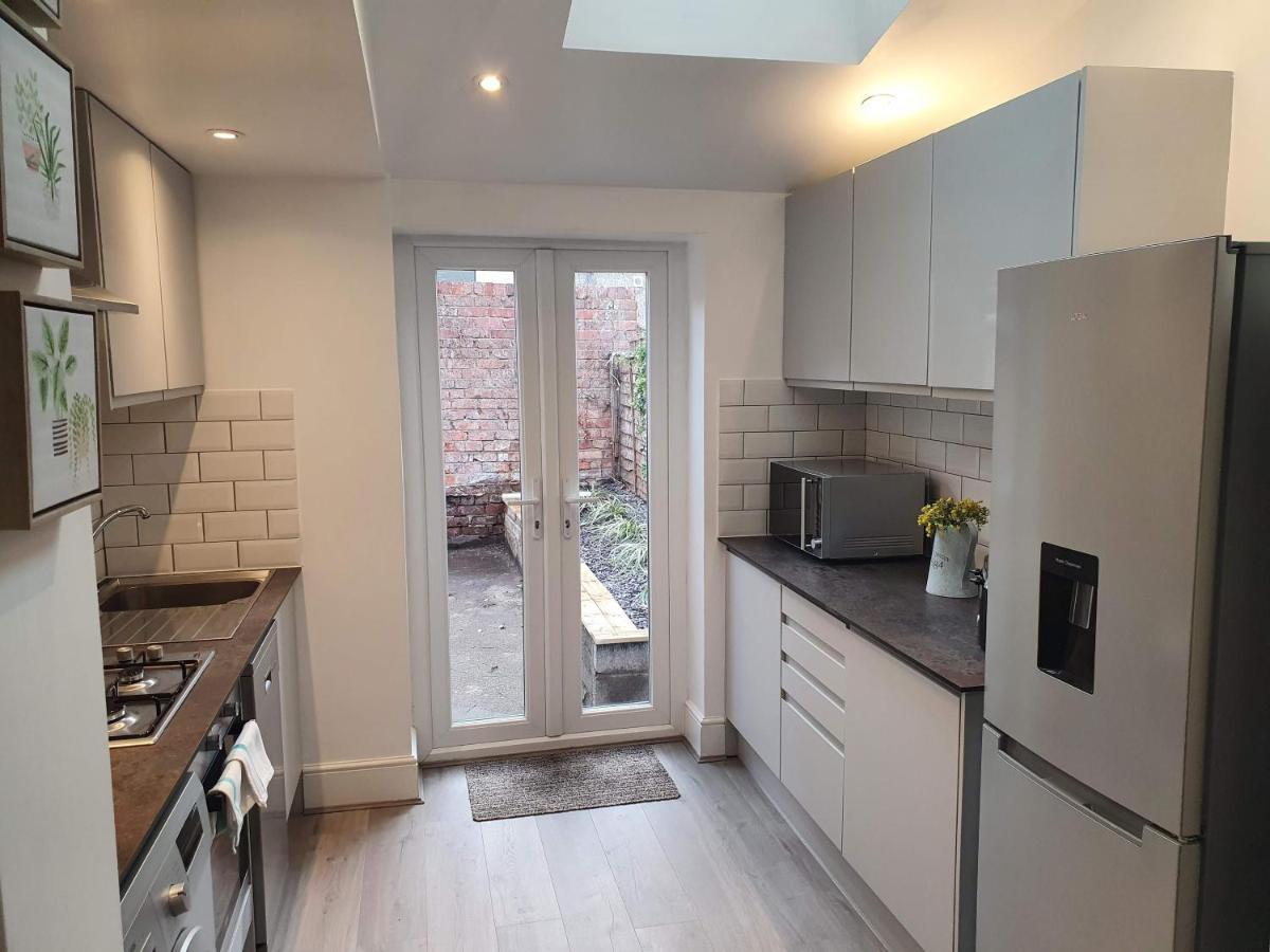 Victoria House - 3 Bedrooms, 3 Bathrooms By Cliftonvalley Apartments 브리스틀 외부 사진